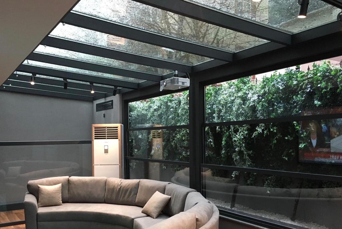 Kış Bahçesi Ve Giyotin 23